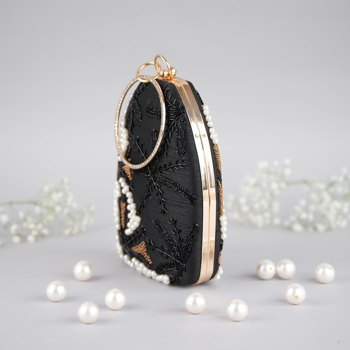 BLACK SNOWFLAKE CLUTCH BAG