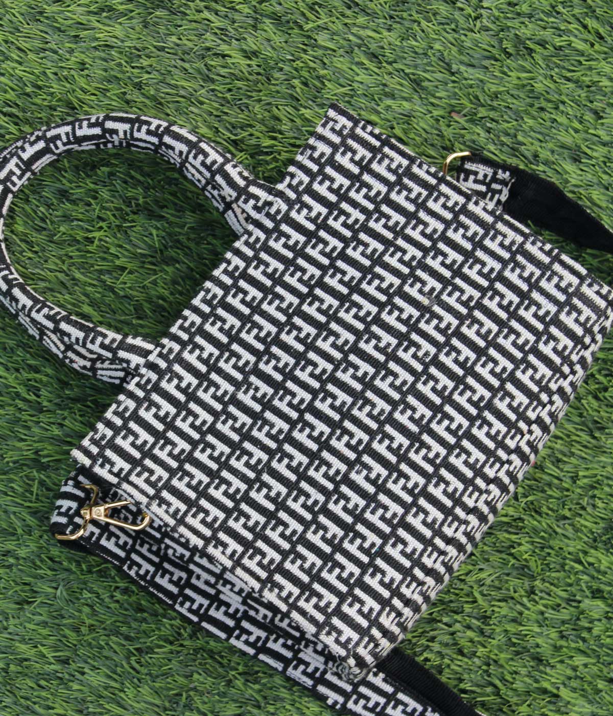 HOUNDSTOOTH BLACK SMALL TOTE BAG